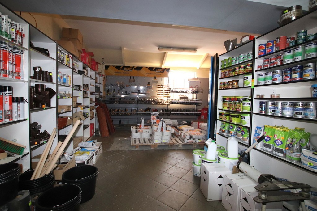 Obiekty magazynowo-biurowe na sprzedaż w Kołczewie