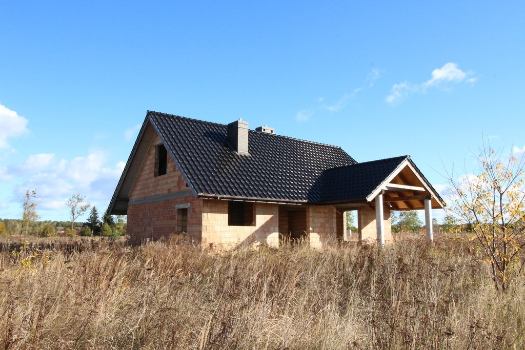 Dom wolnostojący w Białuniu