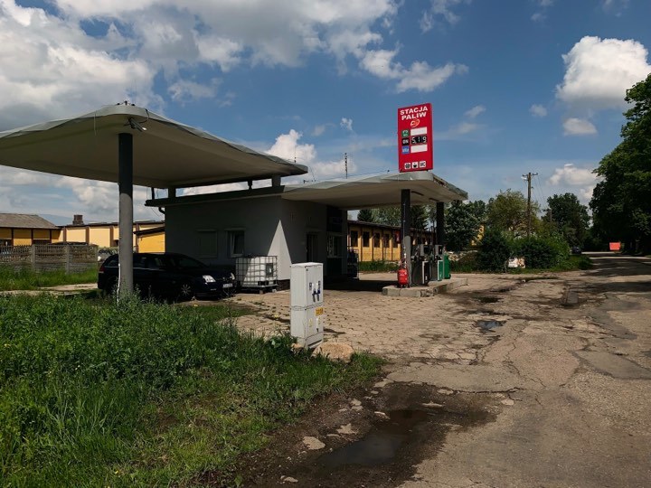 Stacja paliw na sprzedaż