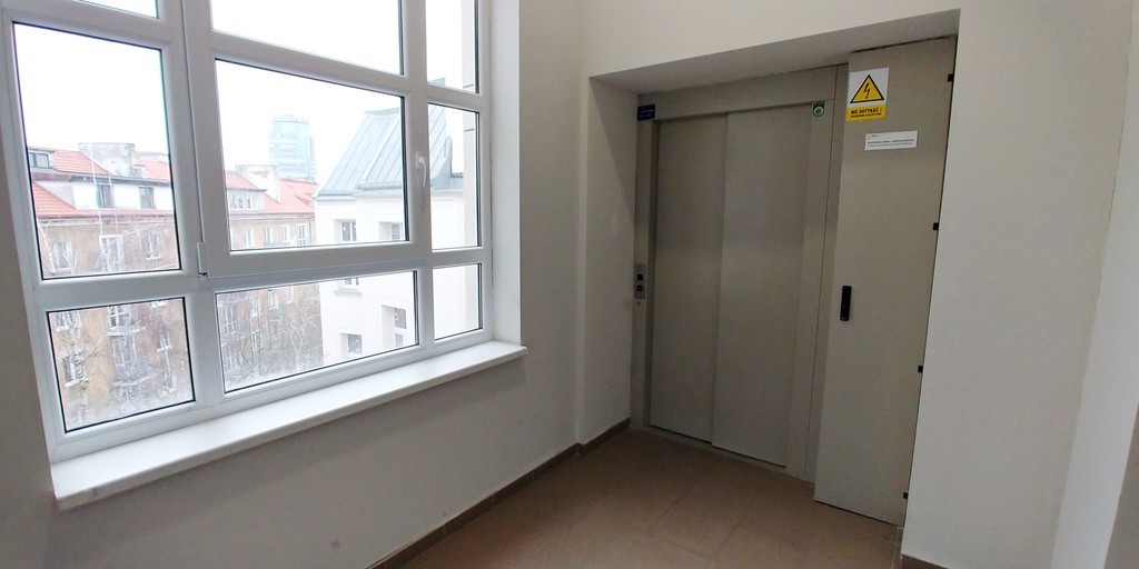 Aleja Fontann-3 pokoje w wysokim standardzie-winda