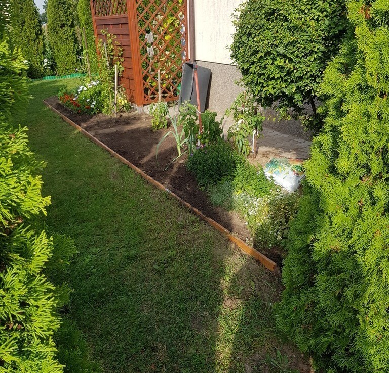 Słoneczna kawalerka z ogródkiem w Nowym Warpnie
