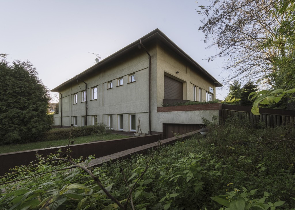 Dom z basenem, blisko polsko-niemieckiej granicy