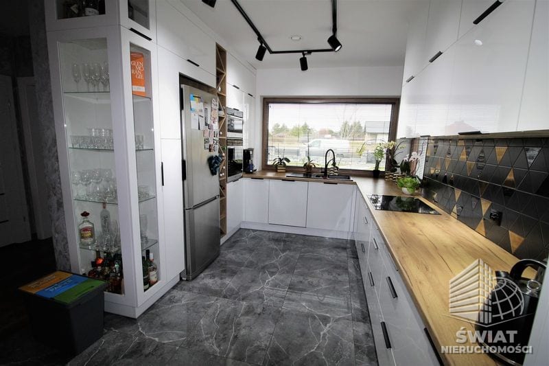 Dom na sprzedaż, Biesiekierz Stare Bielice, 5 pokoi, 185 m² — HES27543, zdjęcie 8