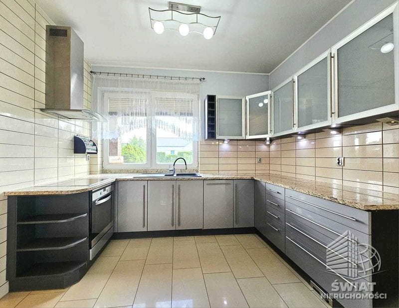Dom na sprzedaż, Stargard, 5 pokoi, 225 m² — BUS20204, zdjęcie 1