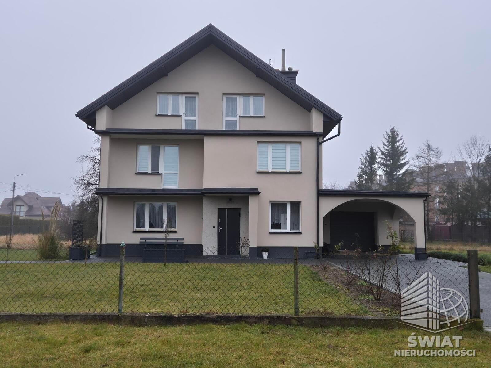 Dom na sprzedaż, Zambrów, 7 pokoi, 220 m² — GAN21931, zdjęcie 1